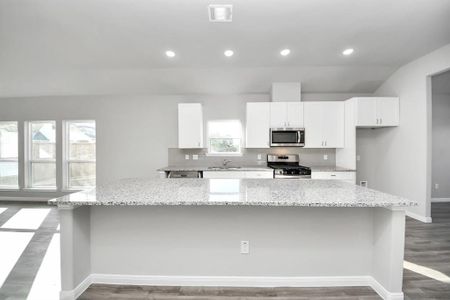 New construction Single-Family house 214 Spruce Lake Rd, Houston, TX 77336 null- photo 12 12