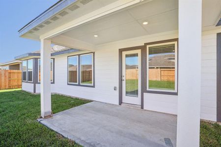 New construction Single-Family house 10604 Discovery Ln, Texas City, TX 77591 The Preston (L403)- photo 25 25