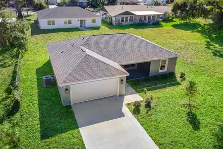 New construction Single-Family house 2011 Edgewood Ave, Leesburg, FL 34748 - image