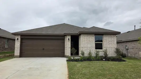 New construction Single-Family house 1914 Cherokee Ln, Cleburne, TX 76033 plan Easton - image