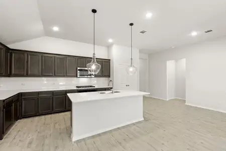 New construction Single-Family house 114 Bandit Trl, Terrell, TX 75160 plan Boston - image 6