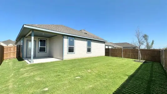 New construction Single-Family house 10624 Zircon Ln, Fort Worth, TX 76036 plan LARK - image