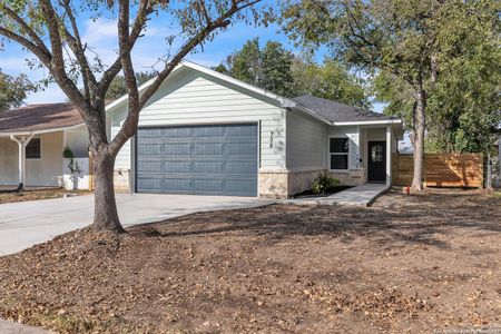 New construction Single-Family house 708 E Cedar St, Seguin, TX 78155 - photo 0