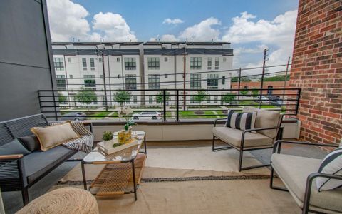 New construction Single-Family house 1113 Ennis St, Houston, TX 77003 - image 2