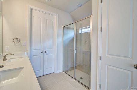 New construction Single-Family house 625 Broomsedge St, New Braunfels, TX 78130 plan Fiji - image 4