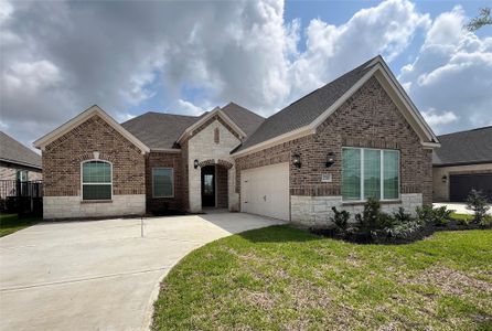 New construction Single-Family house 2015 Tioga View Dr, Iowa Colony, TX 77583 plan Azalea - image