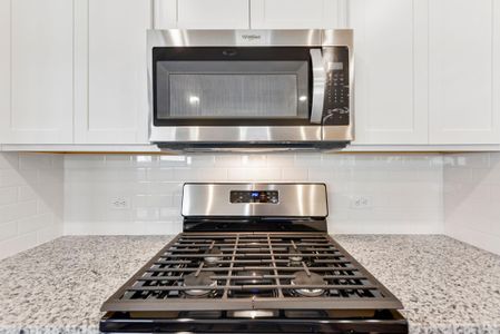 New construction Single-Family house 116 Greenway Ln, Georgetown, TX 78628 Cascade- photo 9 9