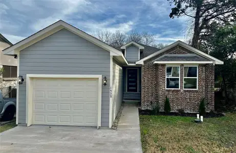 New construction Single-Family house 1438 E Waco Ave, Dallas, TX 75216 - image