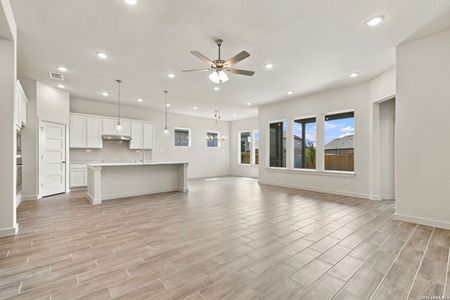 New construction Single-Family house 125 Travis Dr, Castroville, TX 78009 plan The Maverick - image 20