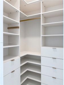 New construction Condo house 2655 S Bayshore Dr, Unit 405, Miami, FL 33133 - image 17