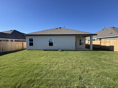 New construction Single-Family house 3725 Pin Oak Hls, Seguin, TX 78155 plan Ford - image 4