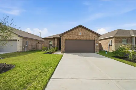 New construction Single-Family house 3527 Prairie Rose Trl, Angleton, TX 77515 plan Comal - image