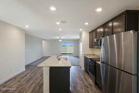 New construction Single-Family house 1071 W West Virginia Ave, Florence, AZ 85132 null- photo 6 6