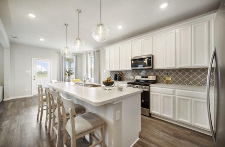 New construction Single-Family house 219 Orchard Laurel Dr, Alvin, TX 77511 plan Walker - image 16