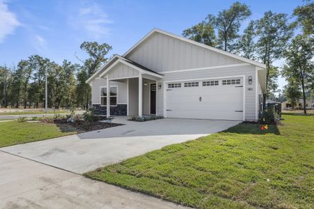 New construction Single-Family house Gainesville, FL 32607 plan Thomas - image