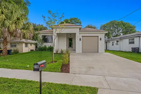 New construction Single-Family house 210 Nw 8Th Ave, Dania Beach, FL 33004 - image