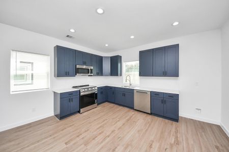 New construction Single-Family house 7312 Wileyvale Dr, Unit D, Houston, TX 77016 - image 3