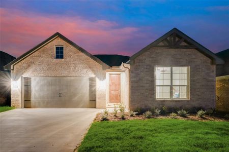 New construction Single-Family house 3526 Austin Street, Gainesville, TX 76240 Basswood- photo 0