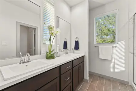 New construction Single-Family house 64 Dipping Ln, Houston, TX 77076 plan 9215 - image 13