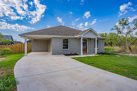 New construction Single-Family house 5110 Uvalde Court, Granbury, TX 76048 - photo 6 6