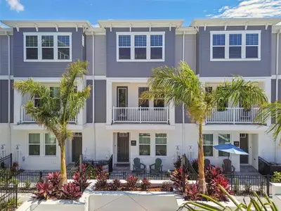 New construction Townhouse house 448 31St Ln N, St. Petersburg, FL 33713 null- photo 0