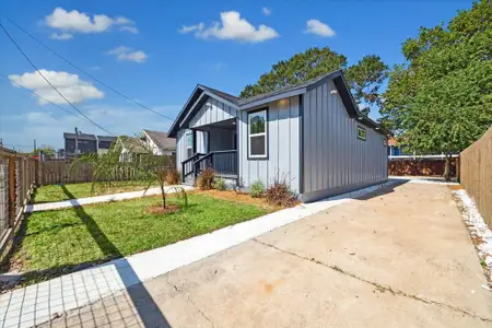 New construction Single-Family house 4407 Oats St, Houston, TX 77020 null- photo 0