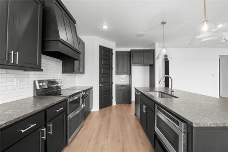 New construction Single-Family house 307 Boots Ct, Lorena, TX 76655 plan Barton Creek - image 11