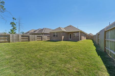New construction Single-Family house 13111 Hidden Village Ct, Conroe, TX 77302 plan 3019 Elevation B - image 19
