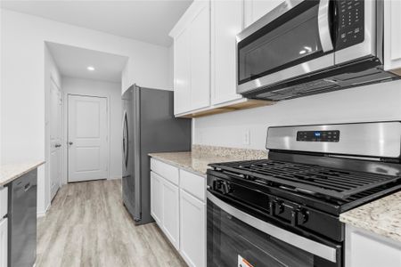 New construction Single-Family house 31123 Bonnington Venture Dr, Fulshear, TX 77441 plan Caden - X35C - image 6