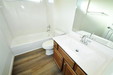 New construction Single-Family house 2231 Ensenada Dr, League City, TX 77539 - image 9