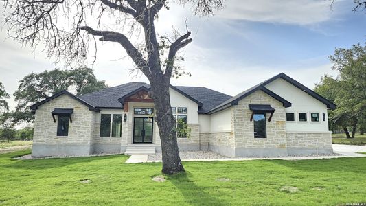 New construction Single-Family house 105 Pioneer Trl, Adkins, TX 78101 - image