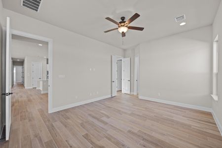 New construction Single-Family house 529 Clubhouse Dr, Unit G, Georgetown, TX 78628 null- photo 13 13