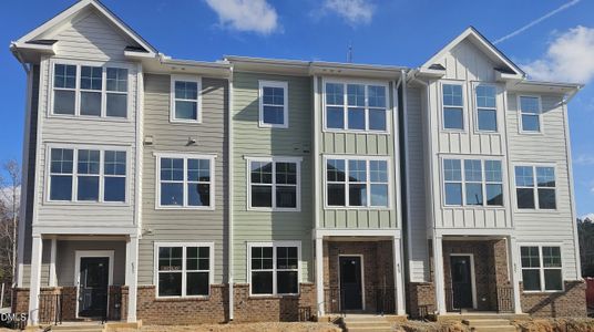 New construction Townhouse house 635 Sawcut Ln, Apex, NC 27502 - image