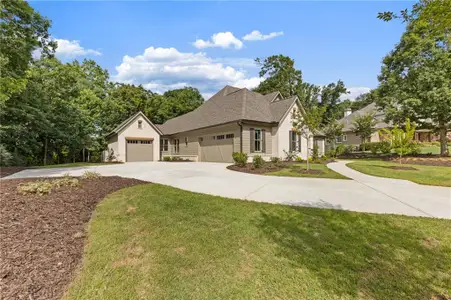 New construction Single-Family house 5416 Planting Field Ln, Flowery Branch, GA 30542 - image