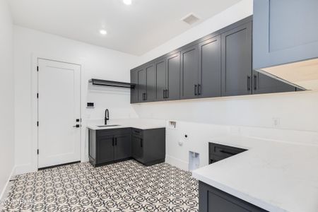 New construction Single-Family house 5919 E Corrine Dr, Scottsdale, AZ 85254 - image 9