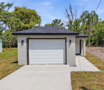 New construction Single-Family house 2107 Suanee Ave, Eustis, FL 32726 - image