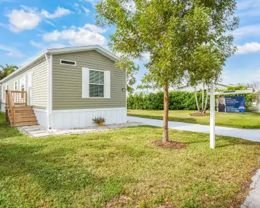 New construction Mobile Home house 5681 Sw Cypress Dr, Fort Lauderdale, FL 33312 - image