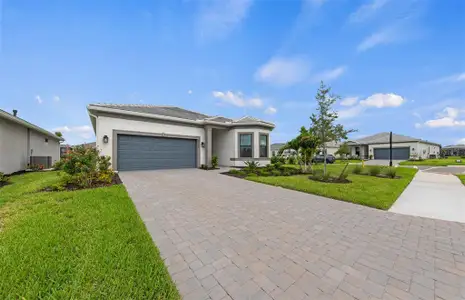 New construction Single-Family house 5006 Golden Shore Ct, Lakewood Ranch, FL 34211 plan Prestige - image