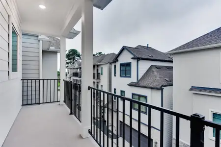 New construction Single-Family house 1424 W 34th 1/2 St, Houston, TX 77018 plan Claire  - image