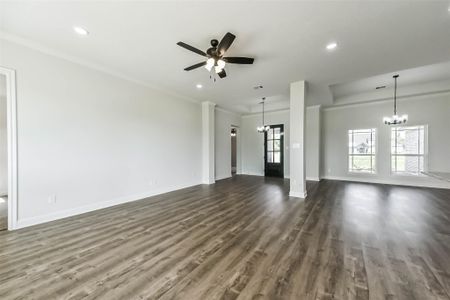 New construction Single-Family house 6427 Tomahawk Dr, Baytown, TX 77523 plan Trinity - image 17