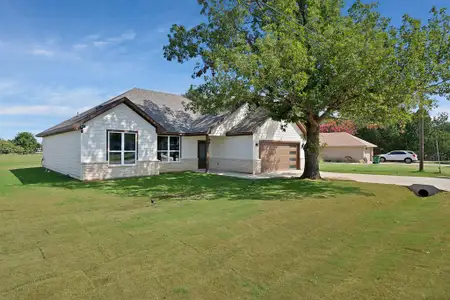 New construction Single-Family house 206 Lakeview Dr, Runaway Bay, TX 76426 - image