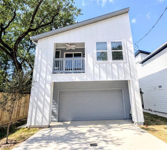 New construction Single-Family house 7413 Easter Street, Houston, TX 77088 - photo 0