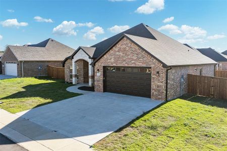 New construction Single-Family house 723 Cobblestone Cir, Mabank, TX 75147 - image