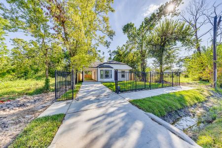 New construction Single-Family house 3206 Roland St, Houston, TX 77026 - image