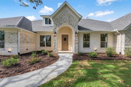 New construction Single-Family house 2013 Forest Bridge Dr, Azle, TX 76020 - image 19