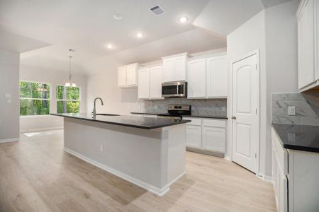 New construction Single-Family house 3170 Rd 66125, Dayton, TX 77535 plan Grayson - image 8