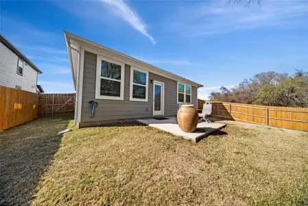 New construction Single-Family house 174 Bendecido Lp, Elgin, TX 78621 - image 4