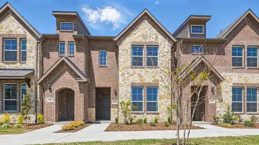 New construction Townhouse house 1907 Hellams Ln, Royse City, TX 75189 - image