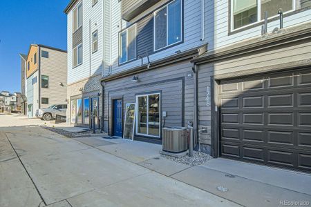 New construction Townhouse house 16559 Peak Way, Broomfield, CO 80023 null- photo 4 4