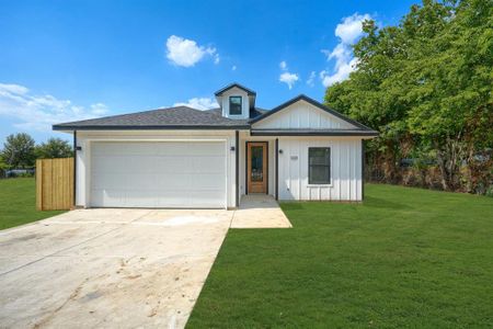 New construction Single-Family house 3325 Howard Street, Fort Worth, TX 76119 - photo 0